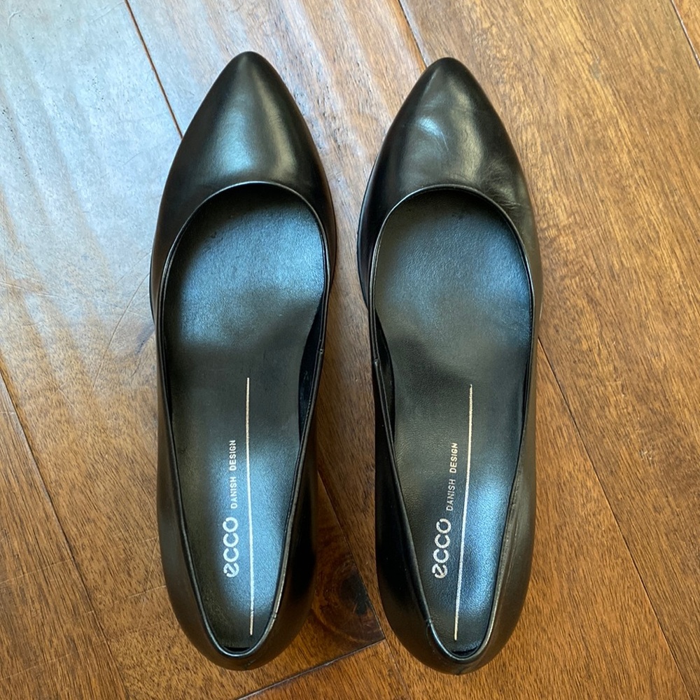 ECCO Shape 45 Pump Black 40 EU / 9-9.5 US
